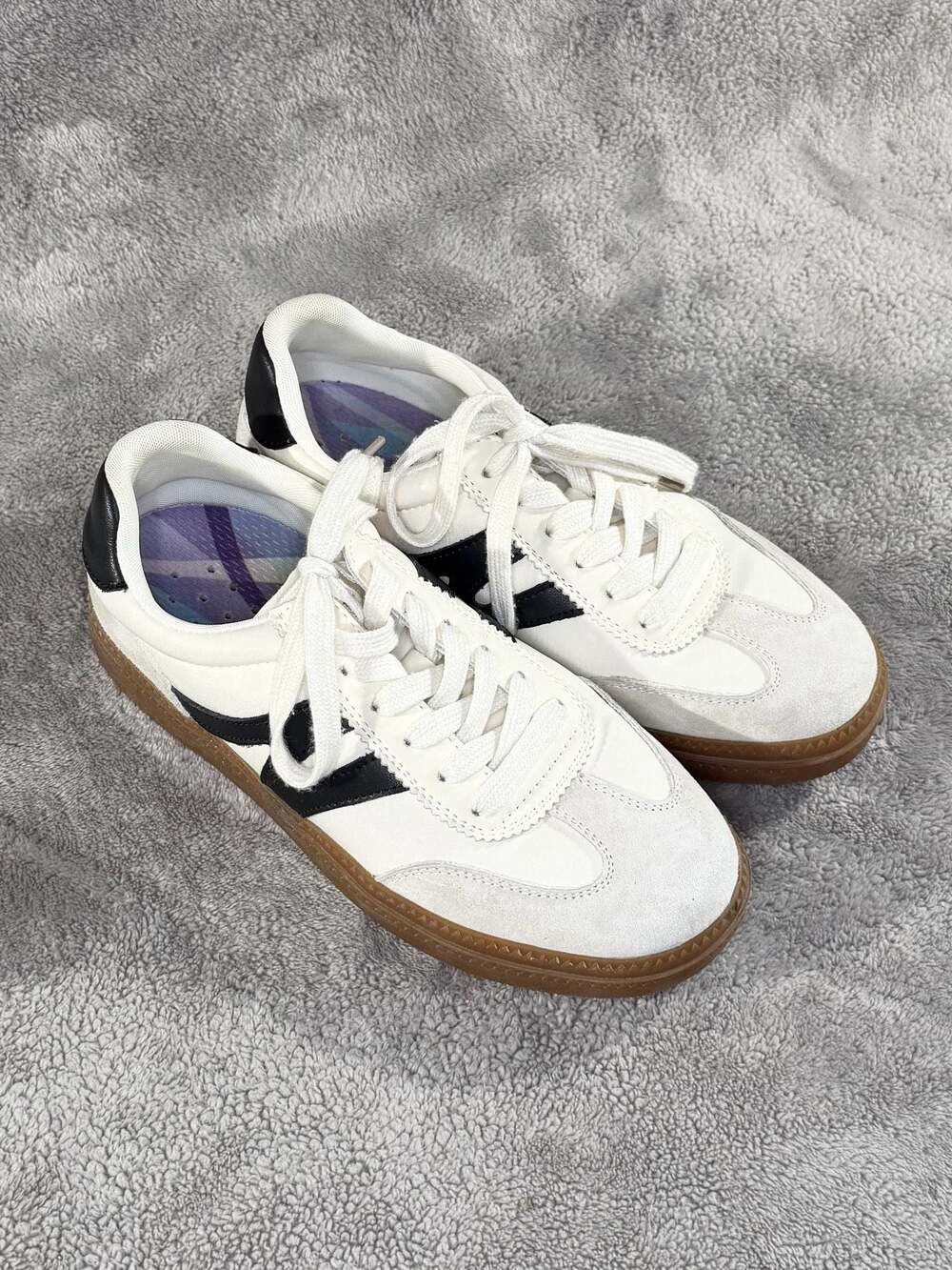 Somiliss I'm Your Everyday Sneakers White Black Gum Sole Size 6.5